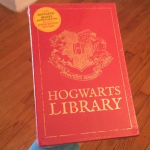 Hogwarts Library (Harry Potter)